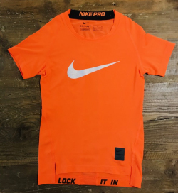 MAglietta MC tecnica arancione 8a Nike