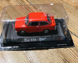 Macchinina rossa Fiat 850 NUOVA
