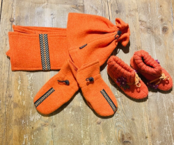 Sciarpa+cappello+guanti lana cotta arancioni Giesswein NUOVI
